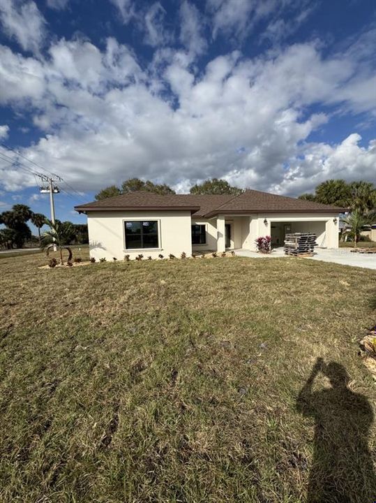 En Venta: $482,000 (4 camas, 2 baños, 1970 Pies cuadrados)