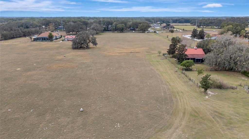 En Venta: $1,650,000 (5.21 acres)