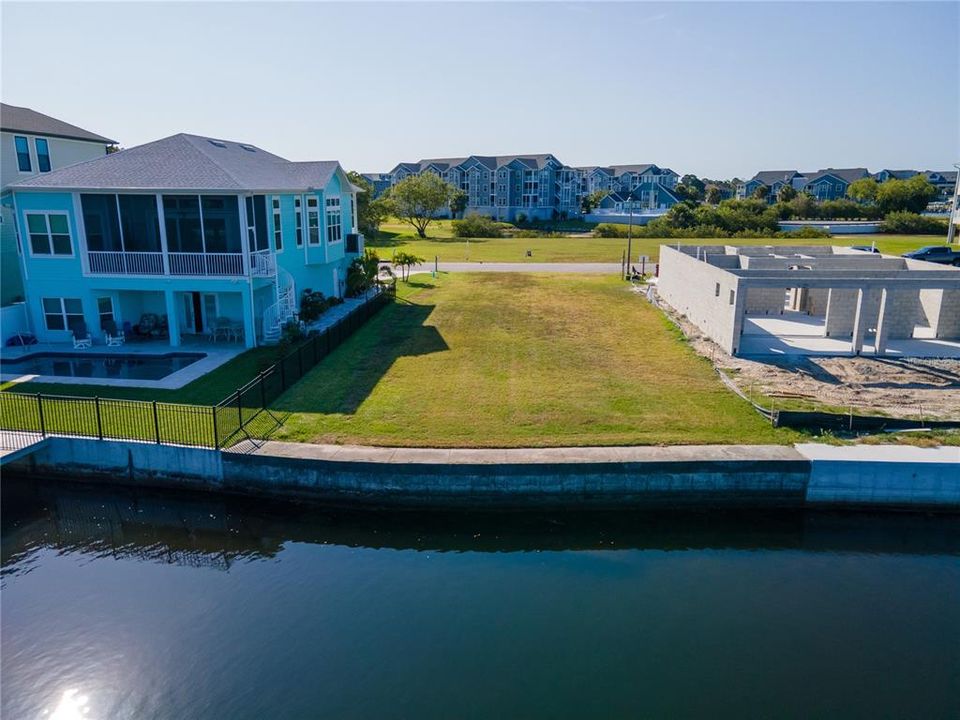 На продажу: $349,000 (0.16 acres)