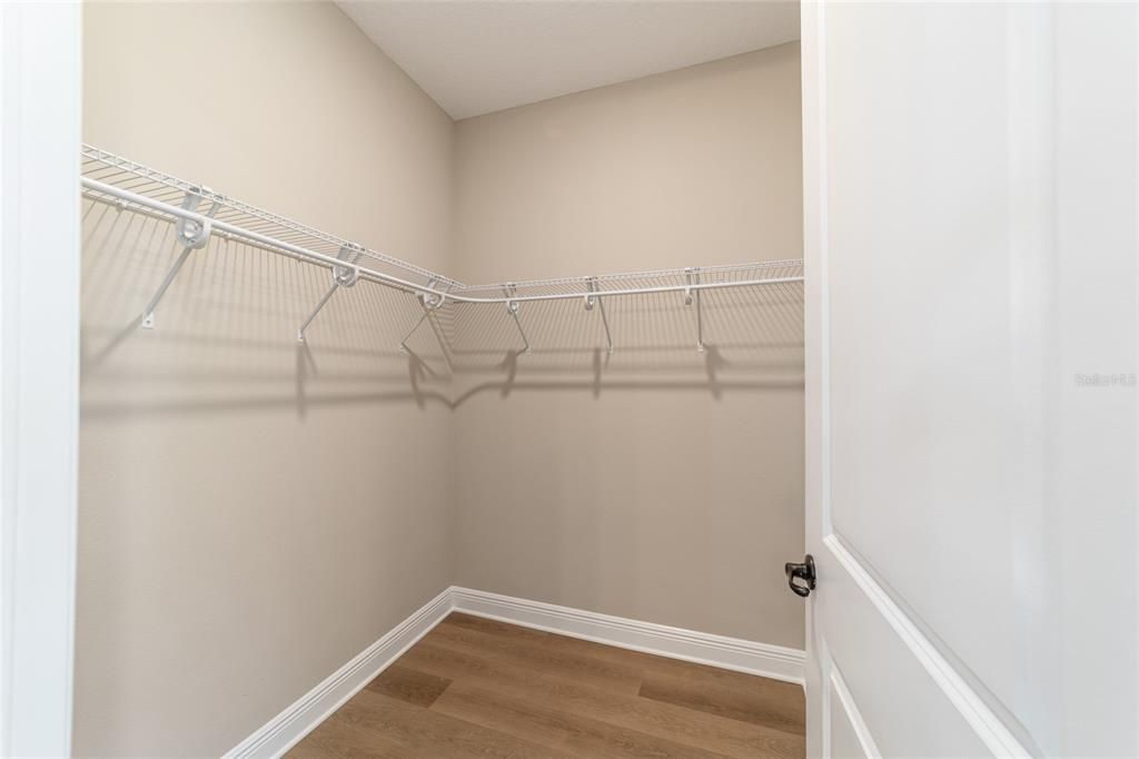 For Sale: $689,000 (3 beds, 3 baths, 2828 Square Feet)