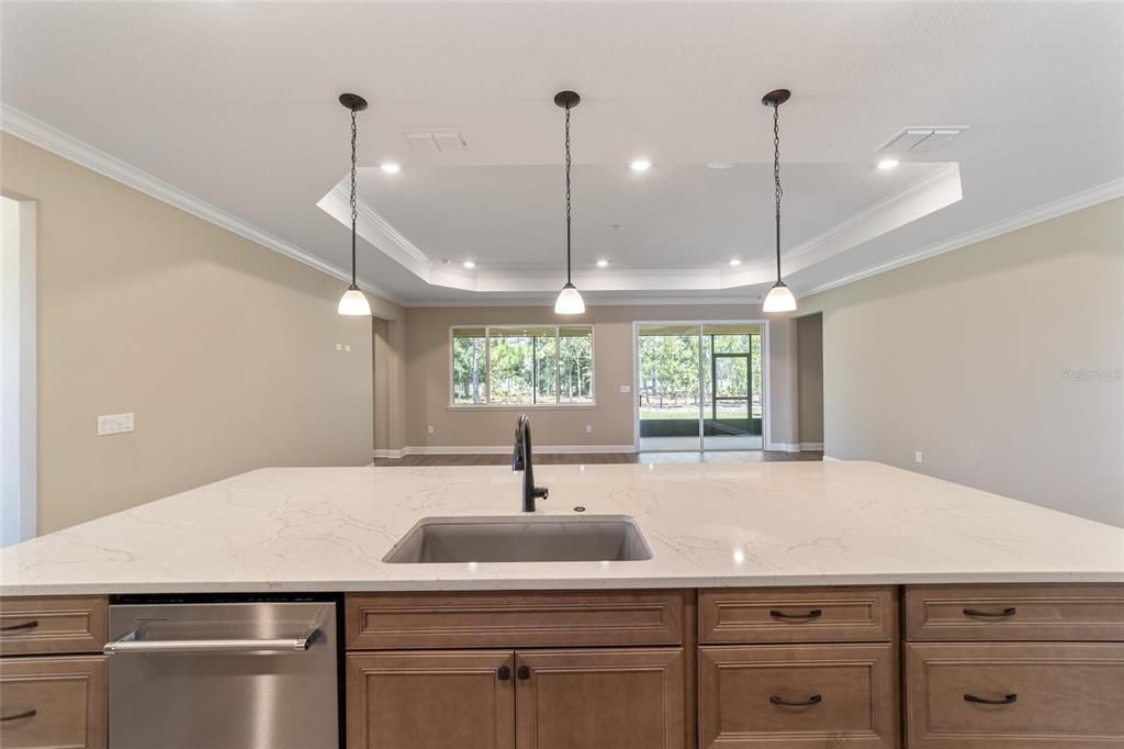 For Sale: $689,000 (3 beds, 3 baths, 2828 Square Feet)