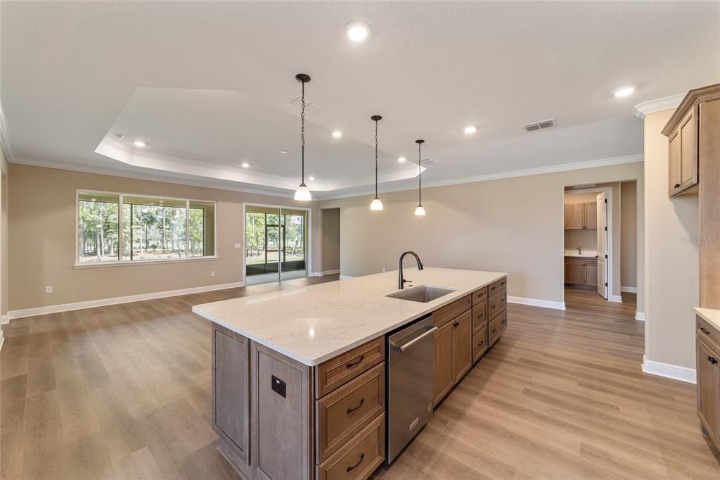 For Sale: $689,000 (3 beds, 3 baths, 2828 Square Feet)