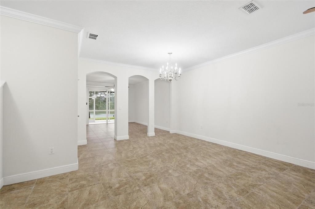 For Sale: $244,900 (3 beds, 2 baths, 1636 Square Feet)