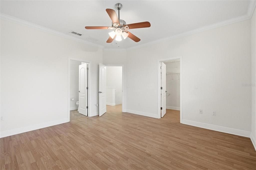 For Sale: $244,900 (3 beds, 2 baths, 1636 Square Feet)