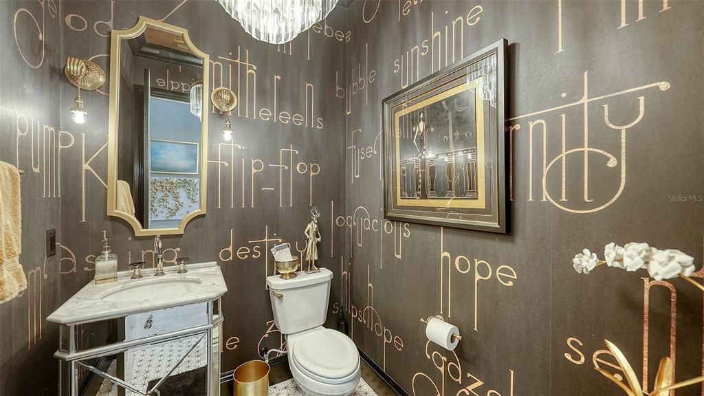 Под контрактом: $3,499,000 (4 спален, 4 ванн, 4347 Квадратных фут)