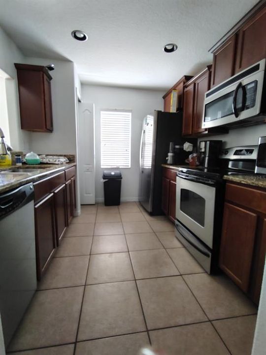 En Venta: $232,500 (3 camas, 2 baños, 1364 Pies cuadrados)