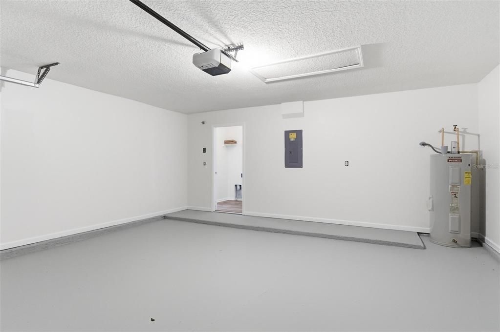 Active With Contract: $259,000 (4 beds, 2 baths, 1553 Square Feet)