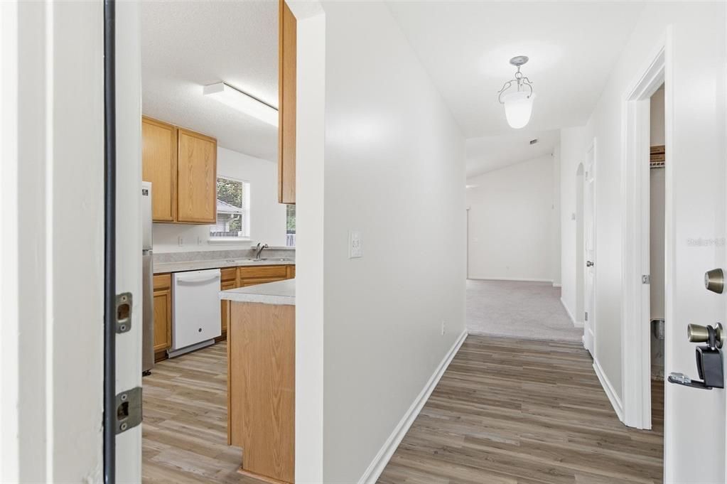 Active With Contract: $259,000 (4 beds, 2 baths, 1553 Square Feet)