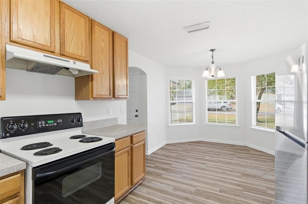 Active With Contract: $259,000 (4 beds, 2 baths, 1553 Square Feet)