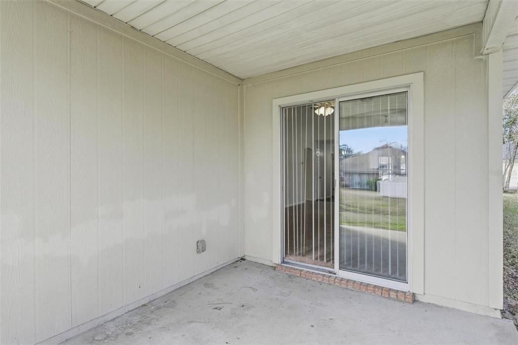 Active With Contract: $259,000 (4 beds, 2 baths, 1553 Square Feet)