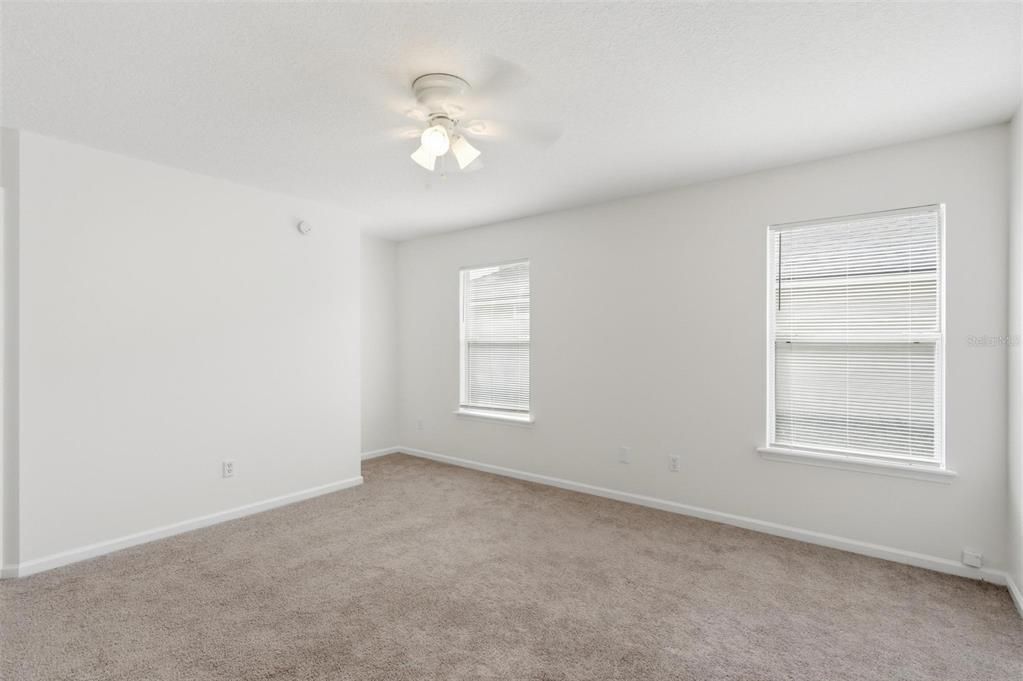 Active With Contract: $259,000 (4 beds, 2 baths, 1553 Square Feet)