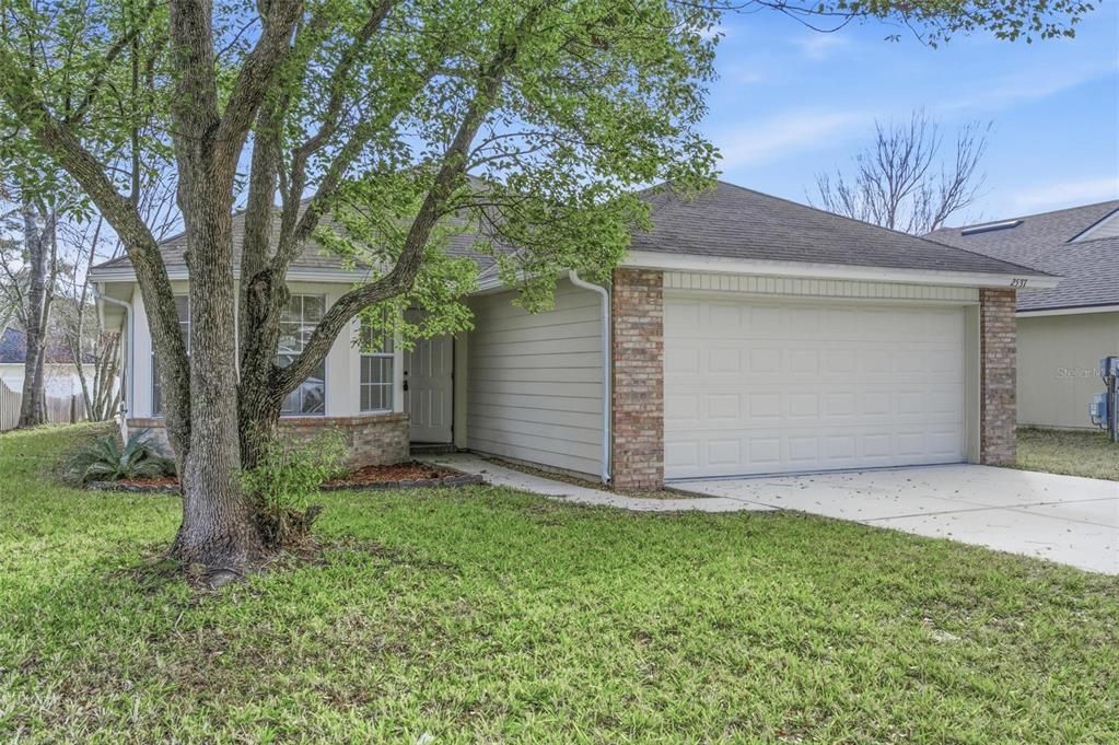 Active With Contract: $259,000 (4 beds, 2 baths, 1553 Square Feet)