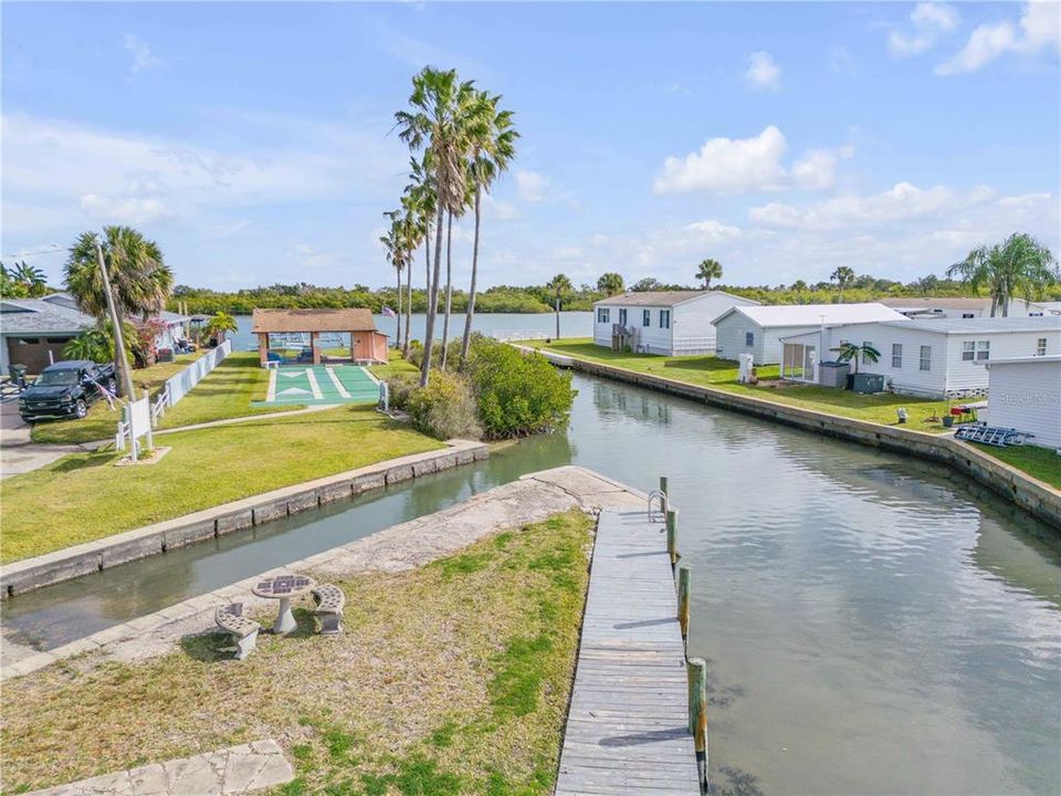 Active With Contract: $215,000 (2 beds, 2 baths, 1038 Square Feet)
