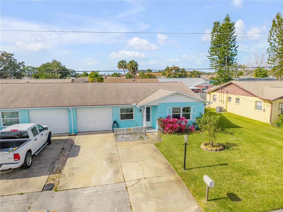 Active With Contract: $215,000 (2 beds, 2 baths, 1038 Square Feet)