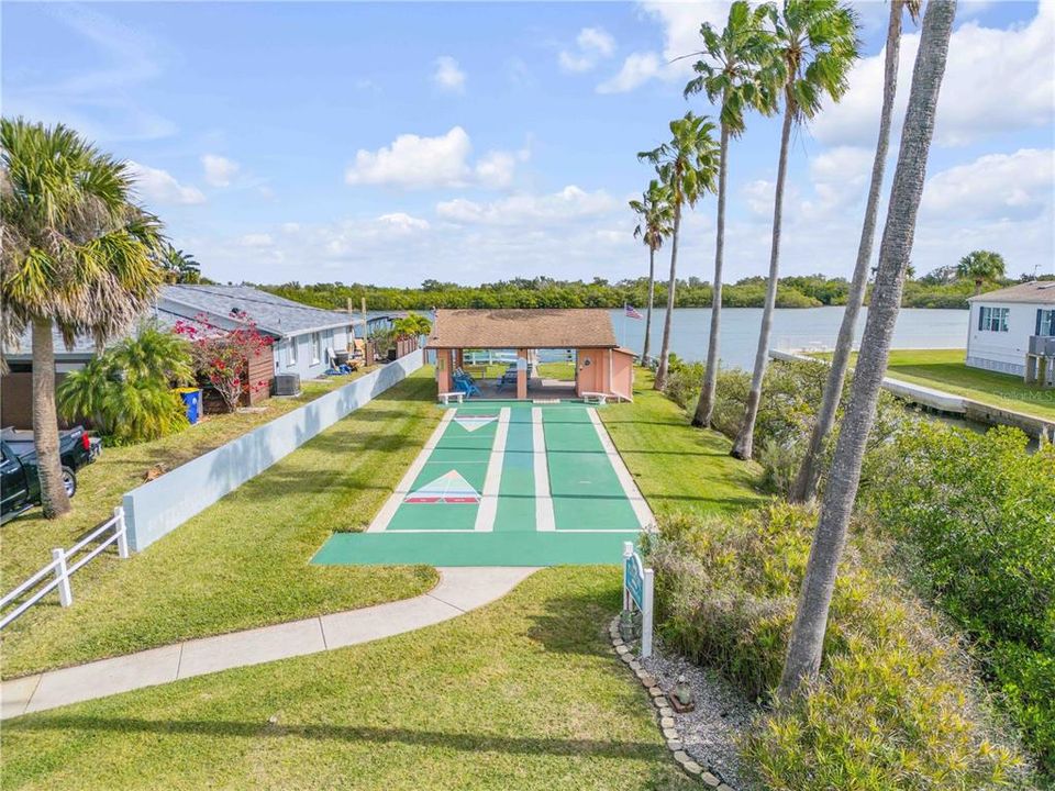 Active With Contract: $215,000 (2 beds, 2 baths, 1038 Square Feet)