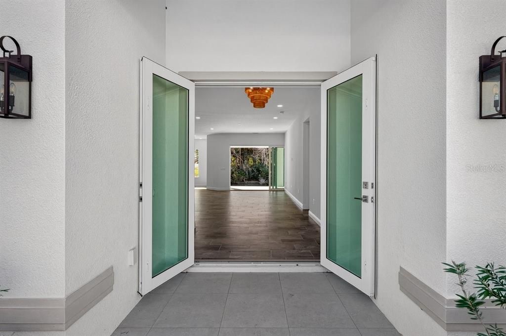 Activo con contrato: $789,000 (4 camas, 3 baños, 2412 Pies cuadrados)