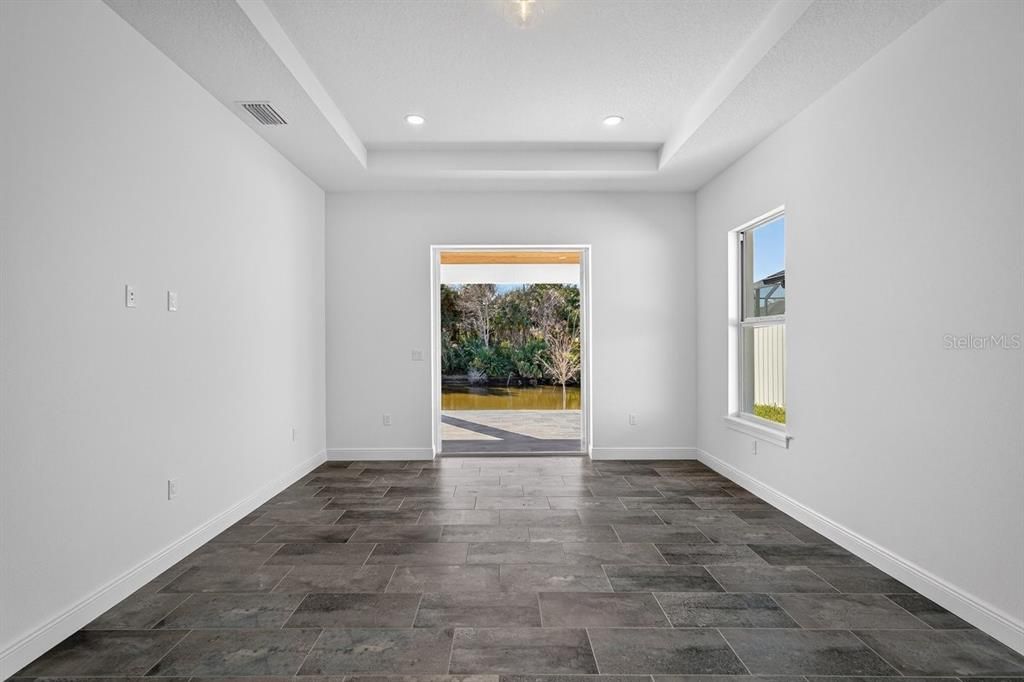 Activo con contrato: $789,000 (4 camas, 3 baños, 2412 Pies cuadrados)