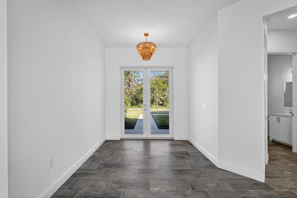 Activo con contrato: $789,000 (4 camas, 3 baños, 2412 Pies cuadrados)