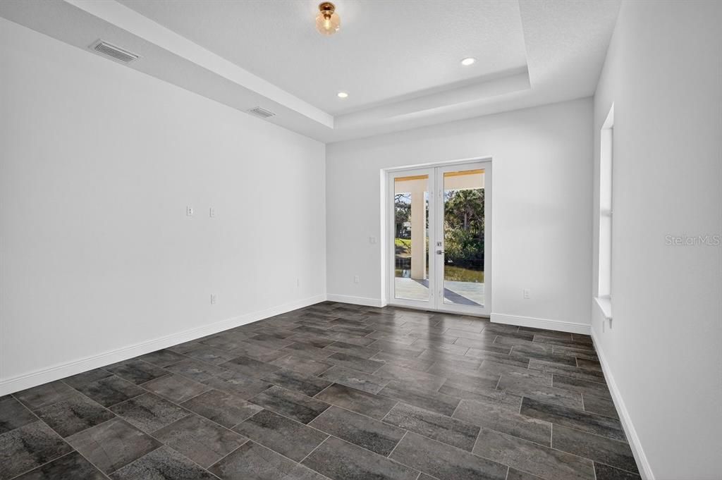 Activo con contrato: $789,000 (4 camas, 3 baños, 2412 Pies cuadrados)