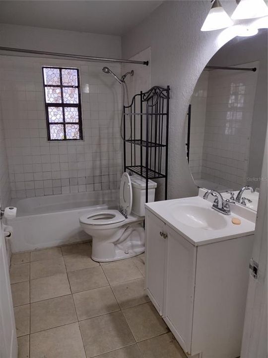 На продажу: $449,000 (4 спален, 0 ванн, 1869 Квадратных фут)