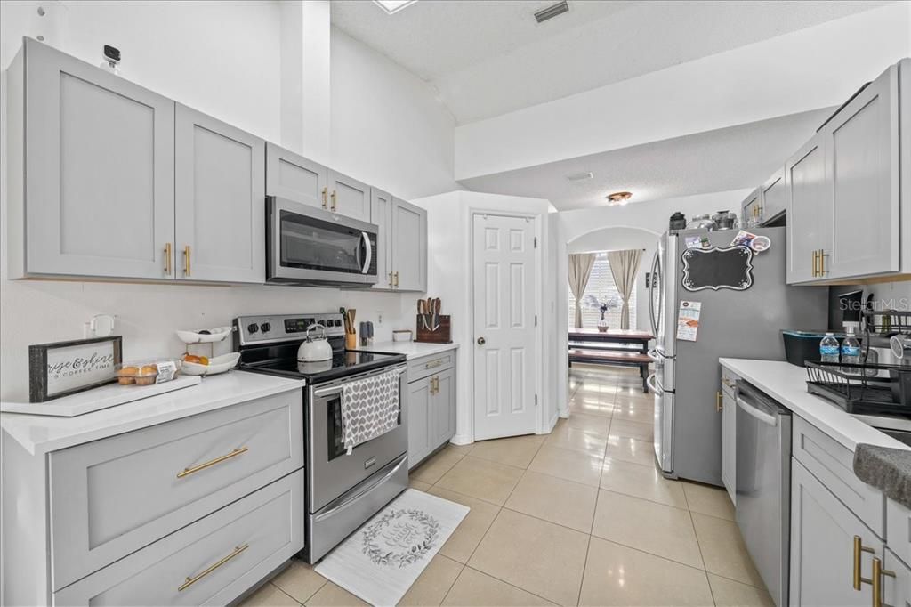 Active With Contract: $354,999 (4 beds, 3 baths, 2015 Square Feet)