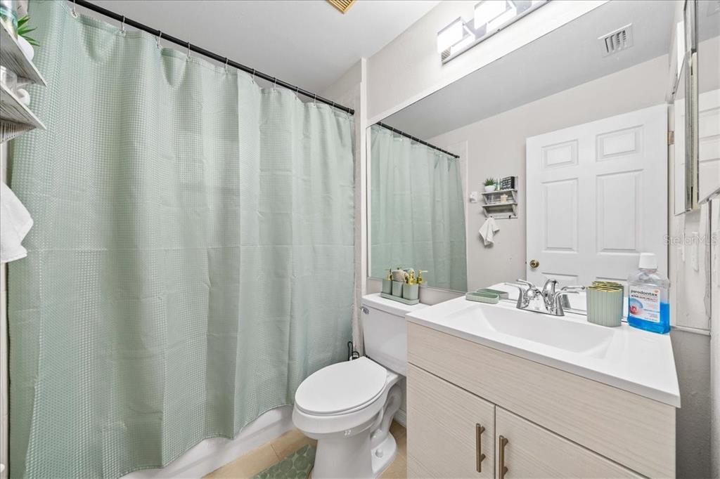 Active With Contract: $354,999 (4 beds, 3 baths, 2015 Square Feet)