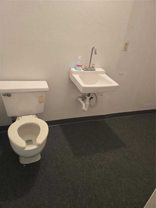 En Venta: $18,000 (0 camas, 0 baños, 1200 Pies cuadrados)