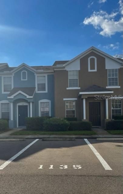 For Rent: $1,700 (3 beds, 2 baths, 1460 Square Feet)