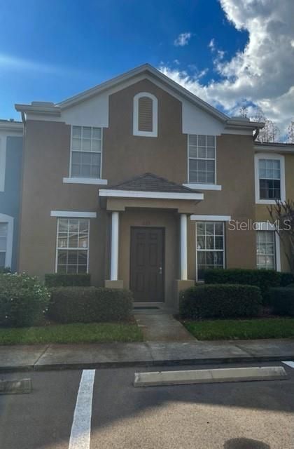 For Rent: $1,700 (3 beds, 2 baths, 1460 Square Feet)