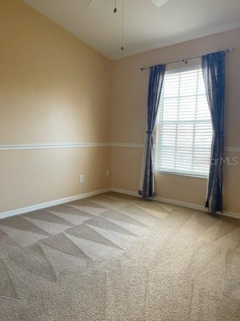 For Rent: $1,700 (3 beds, 2 baths, 1460 Square Feet)