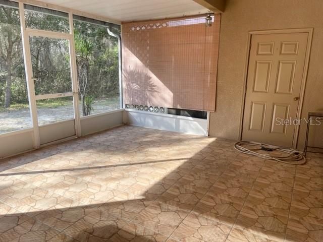 For Rent: $1,700 (3 beds, 2 baths, 1460 Square Feet)