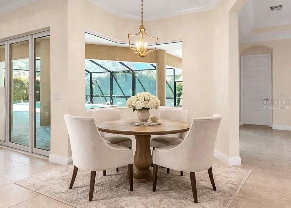 En Venta: $950,000 (4 camas, 3 baños, 3157 Pies cuadrados)