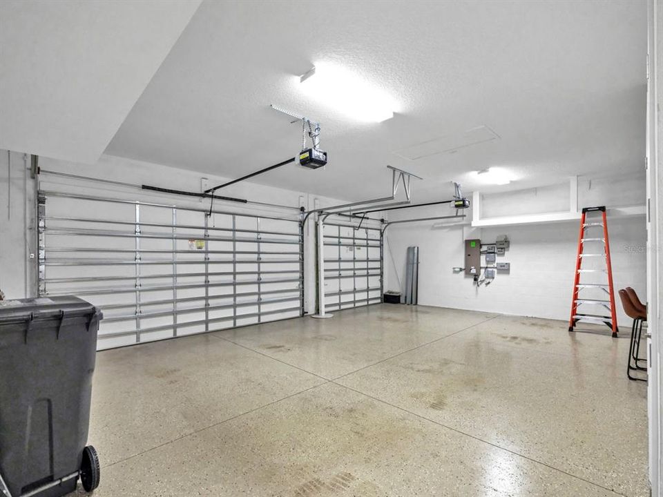 En Venta: $950,000 (4 camas, 3 baños, 3157 Pies cuadrados)