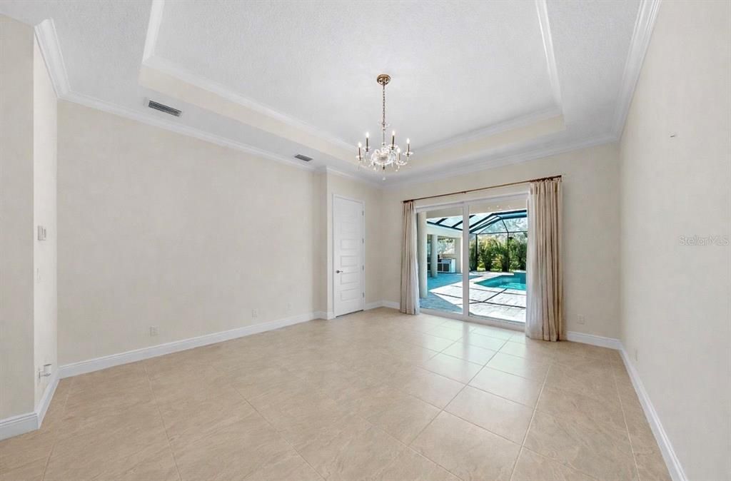 En Venta: $950,000 (4 camas, 3 baños, 3157 Pies cuadrados)