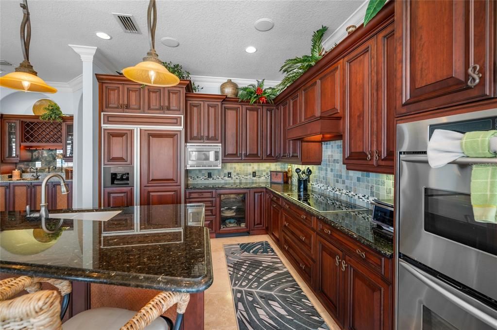 En Venta: $5,950,000 (4 camas, 5 baños, 3469 Pies cuadrados)