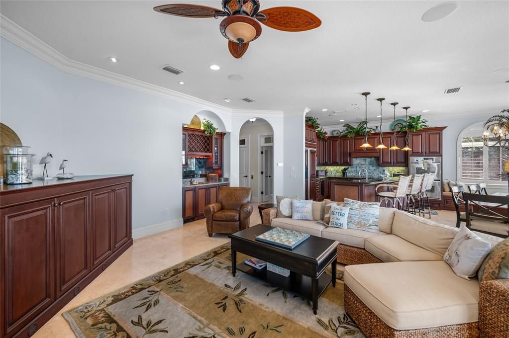 En Venta: $5,950,000 (4 camas, 5 baños, 3469 Pies cuadrados)