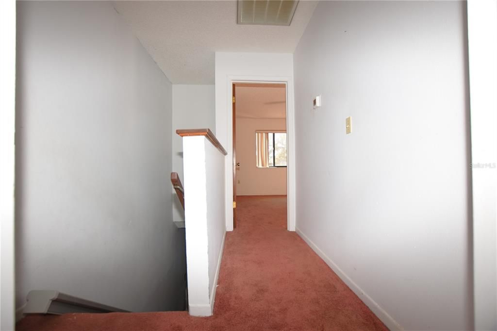 На продажу: $172,000 (2 спален, 1 ванн, 1121 Квадратных фут)