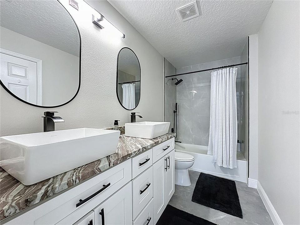 En Venta: $549,999 (6 camas, 4 baños, 2743 Pies cuadrados)