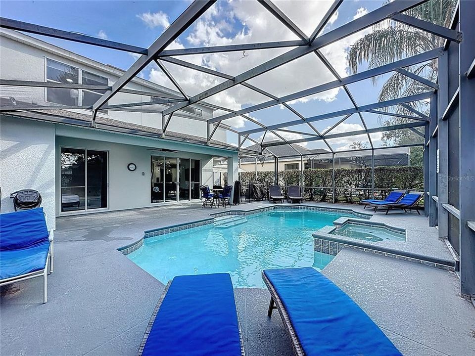 En Venta: $549,999 (6 camas, 4 baños, 2743 Pies cuadrados)
