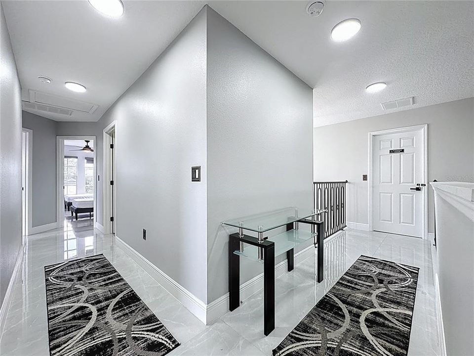 En Venta: $549,999 (6 camas, 4 baños, 2743 Pies cuadrados)