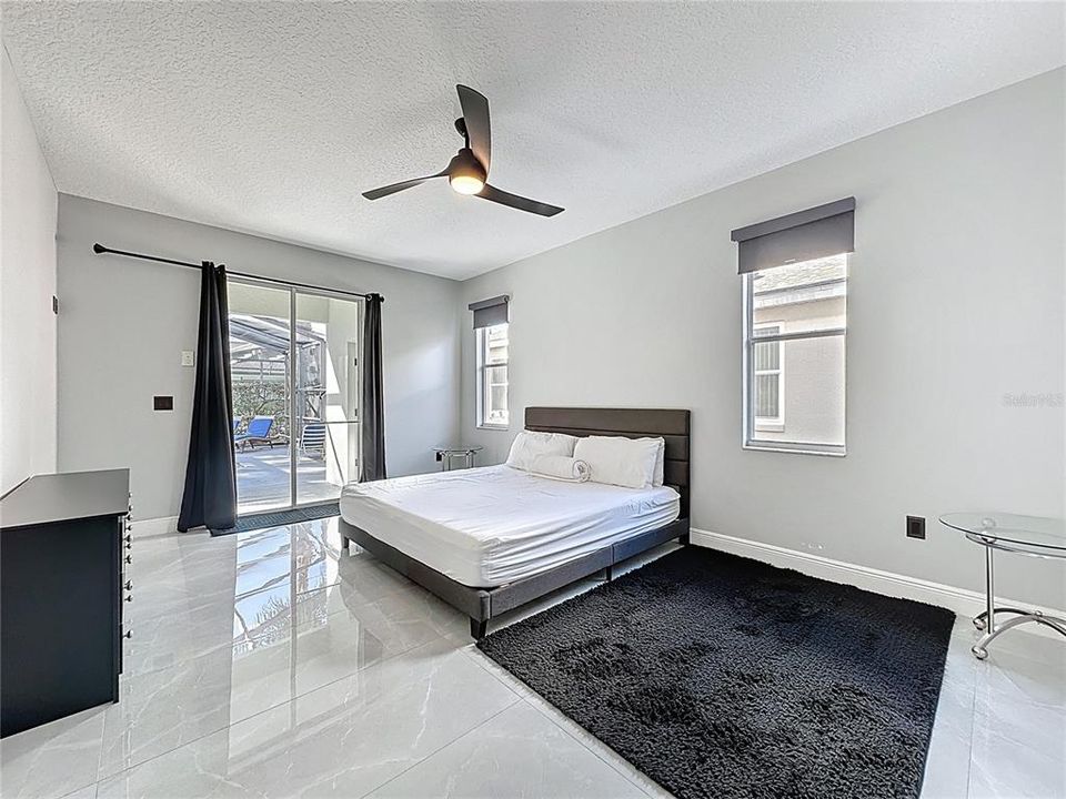 En Venta: $549,999 (6 camas, 4 baños, 2743 Pies cuadrados)