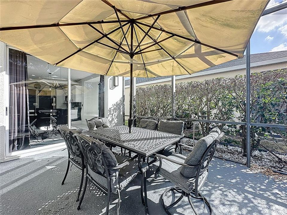 En Venta: $549,999 (6 camas, 4 baños, 2743 Pies cuadrados)