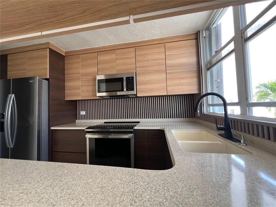 出租: $2,500 (3 贝兹, 2 浴室, 1207 平方英尺)