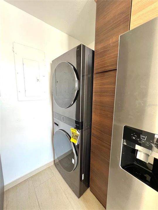 出租: $2,500 (3 贝兹, 2 浴室, 1207 平方英尺)