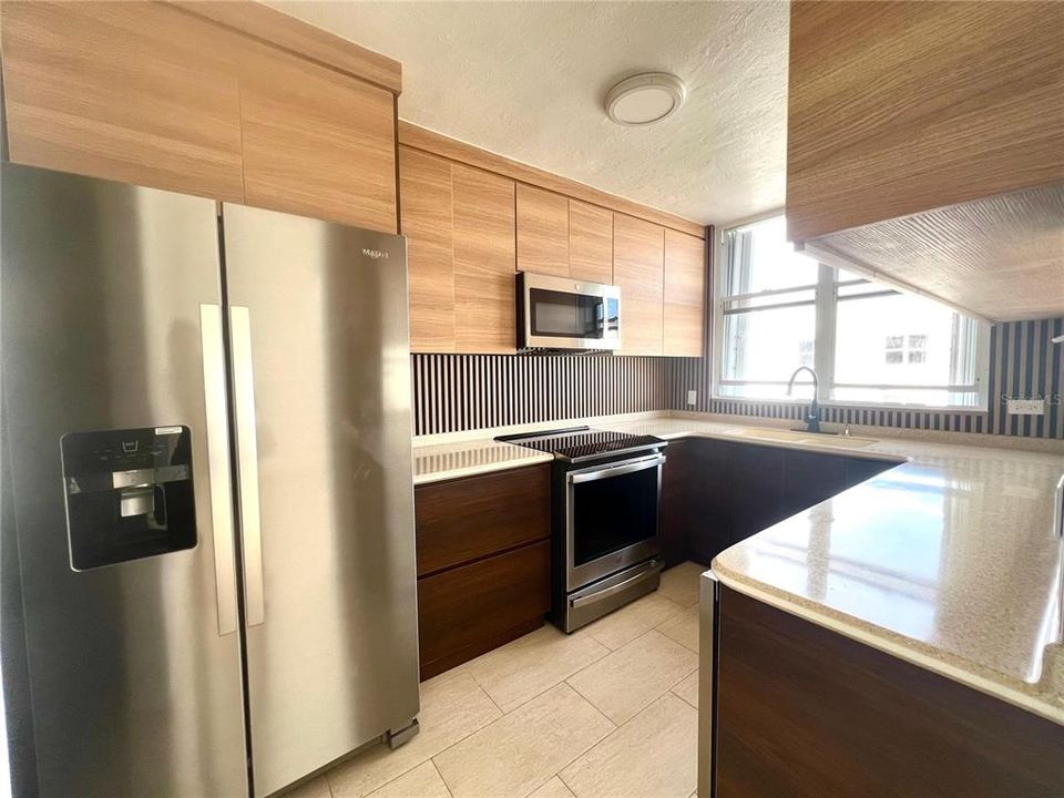 出租: $2,500 (3 贝兹, 2 浴室, 1207 平方英尺)