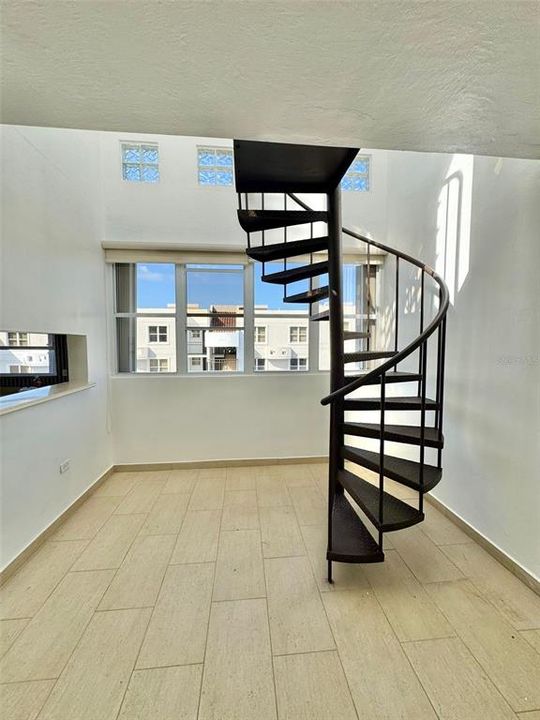 出租: $2,500 (3 贝兹, 2 浴室, 1207 平方英尺)