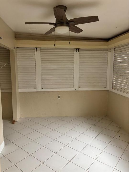 For Sale: $410,000 (3 beds, 2 baths, 1176 Square Feet)