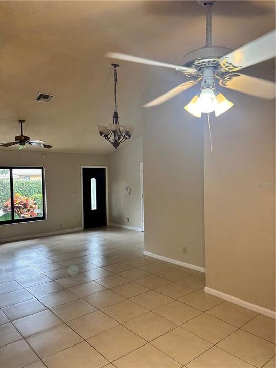 For Sale: $410,000 (3 beds, 2 baths, 1176 Square Feet)