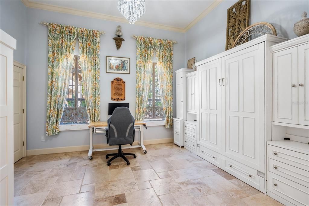 Activo con contrato: $1,299,000 (3 camas, 3 baños, 3123 Pies cuadrados)