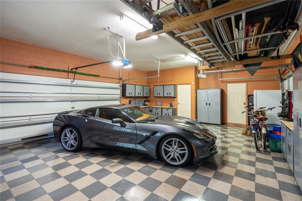 Activo con contrato: $1,299,000 (3 camas, 3 baños, 3123 Pies cuadrados)